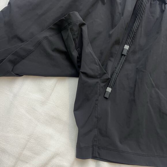 Fabletics Mens Size XXL The One 6" Short Black Running Quick Dry Zip Pockets‎ - Picture 3 of 9